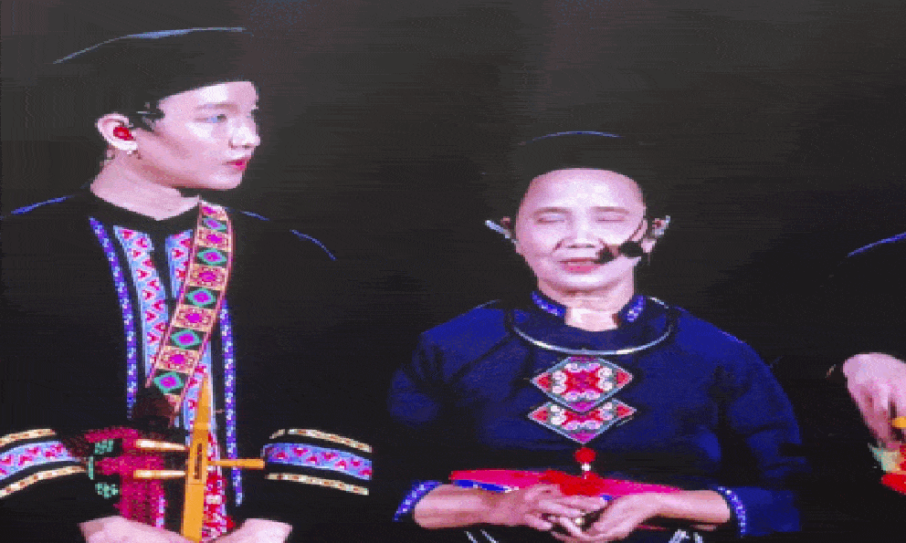 PGS.TS ngành Hóa học gây sốt tại concert Anh Trai Vượt Ngàn Chông Gai 