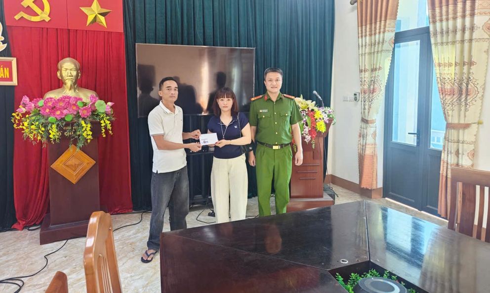 Chị Nguyễn Thị Huệ chuyển khoản 450 triệu đồng đến tài khoản của anh Lý Văn Dũng SN 1987: Công an rà soát giao dịch