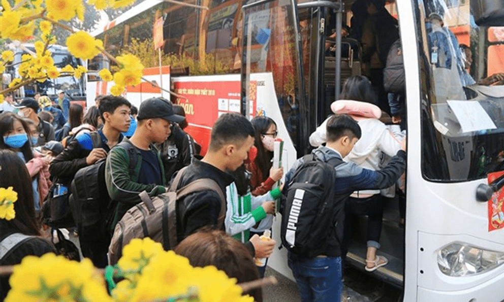 Từ năm 2025, người Việt được nghỉ Tết “sớm” 1 ngày: Biết lý do, nhiều người lại không thấy vui