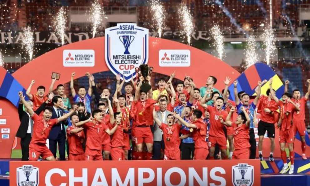 Nhận 33 tỷ đồng tiền thưởng sau ASEAN Cup 2024, các cầu thủ ĐTQG phải nộp thuế bao nhiêu?