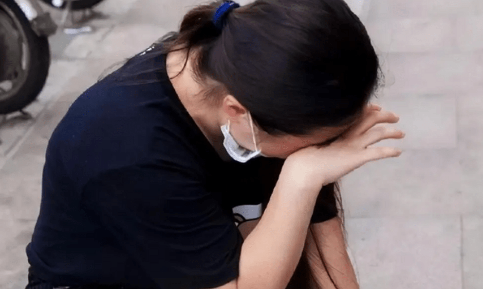 Người phụ nữ nhận được 726 triệu đồng tiền chuyển khoản nhầm liền chuyển trả lại, 15 ngày sau bỗng nhận được thông báo: “Chị đang nợ tiền của chúng tôi’’