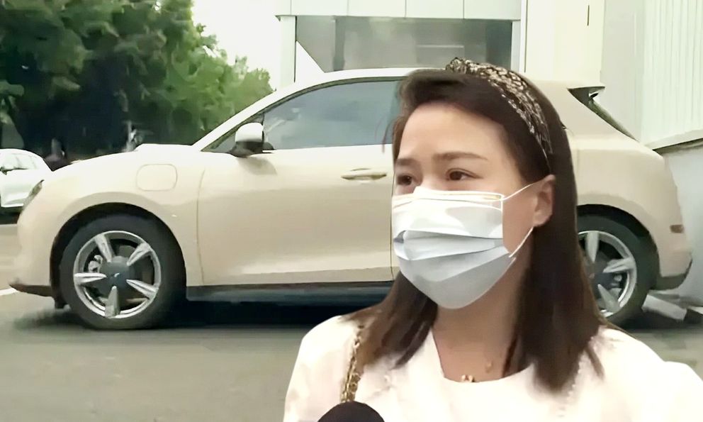 Người phụ nữ mua ô tô 415 triệu đồng, hỏng pin thay mất 345 triệu đồng bị bảo hiểm từ chối bồi thường: Tòa khẳng định công ty bảo hiểm làm đúng