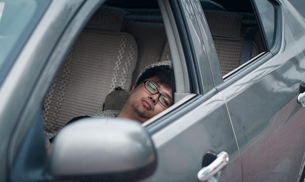 Ngủ trong ô tô của mình, người đàn ông bị CSGT tịch thu bằng lái, yêu cầu nộp phạt 17 triệu đồng: Tòa án đưa ra phán quyết bất ngờ