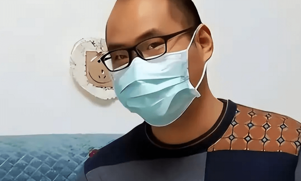 Biết người nhận là lừa đảo, người đàn ông vẫn giúp vợ chuyển khoản 1,4 tỷ đồng, cảnh sát tra hỏi thì tuyên bố: 