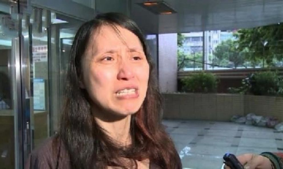 Người đàn ông vay tín dụng 885 triệu đồng rồi qua đời, 4 tháng sau vợ và con trai bị ngân hàng đòi nợ, tòa tuyên bố: “Họ được miễn khoản nợ này”