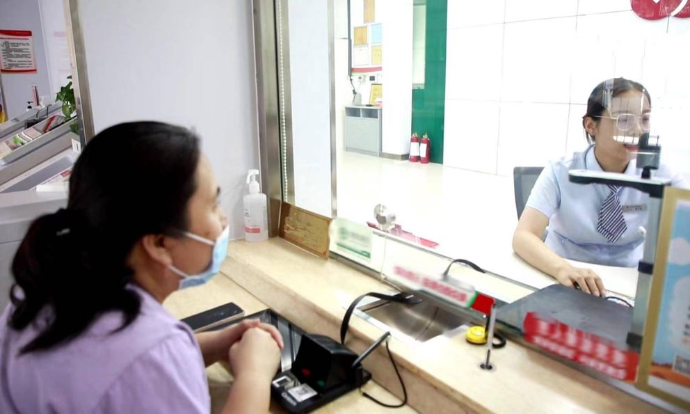 Người phụ nữ nhận thông báo nợ xấu 13 tỷ đồng, ngân hàng gửi cả giấy nợ nhưng cảnh sát khẳng định: “Chị không cần trả tiền”