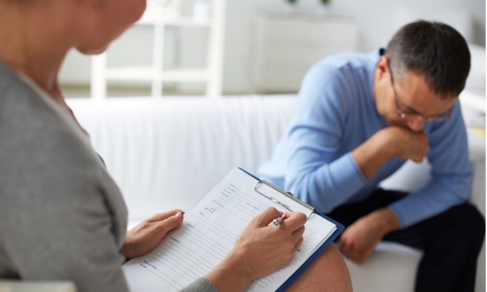 Vừa đóng bảo hiểm 1,6 triệu đồng/năm, người đàn ông qua đời, gia đình đòi bồi thường 5,3 tỷ bị công ty từ chối: “Lỗi do người mua”