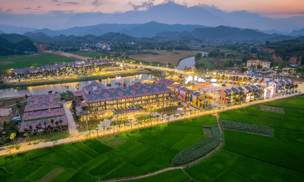 Có gì ở resort “all-in-one” rộng 25ha ngay bên dòng sông Phó Đáy: Tiện ích chuẩn 5 sao, tổ hợp mua sắm, ẩm thực và giải trí ven sông đẳng cấp