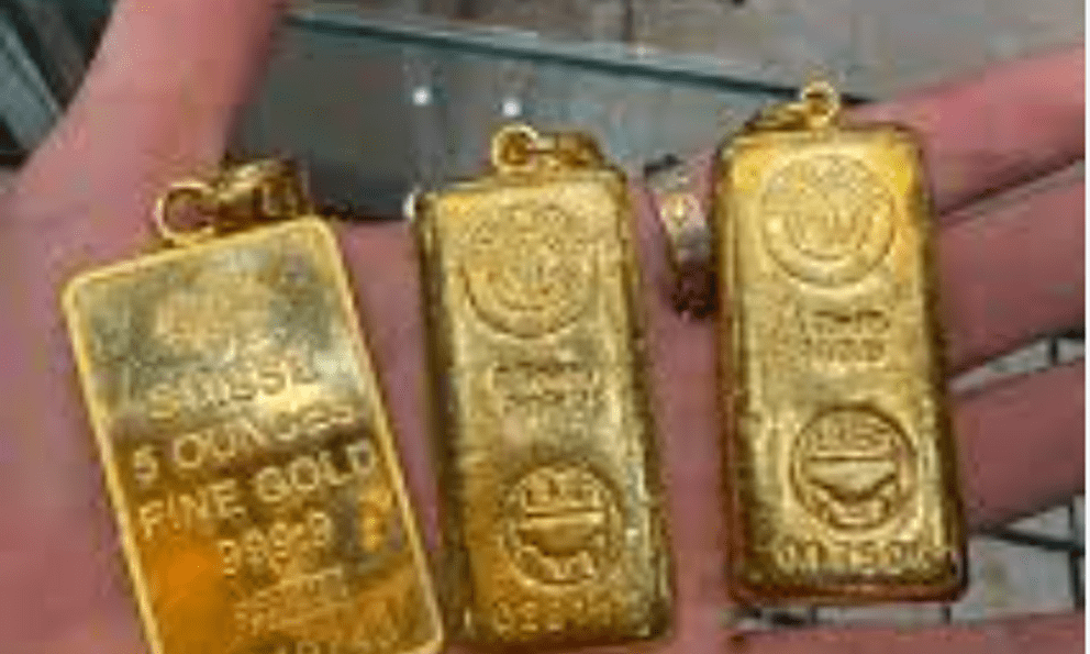 Phát hiện 6 kg vàng trong ổ gà, hơn 92 tỷ đồng trong kho thóc và đường ống PVC 