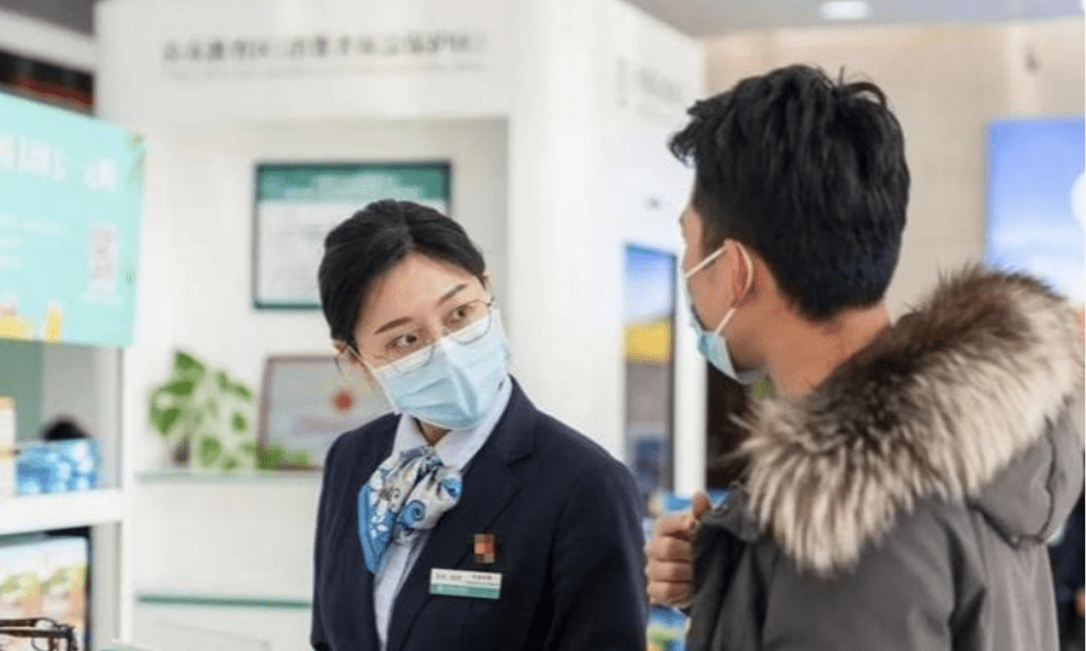 Người phụ nữ gửi tiết kiệm 21,4 tỷ đồng, sau 20 năm con trai đến rút tiền được ngân hàng thông báo: “Sổ tiết kiệm của mẹ anh không có hiệu lực”