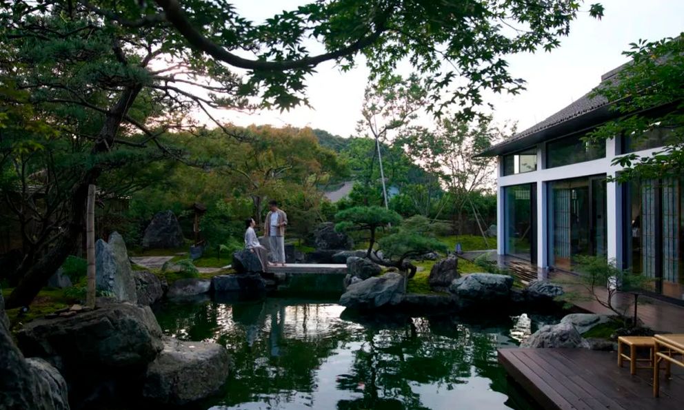 Cặp vợ chồng chi 7 tỷ đồng thuê 1.000m2 đất trong 40 năm, xây biệt thự nghỉ hưu ở tuổi 44, không con cái vẫn hài lòng