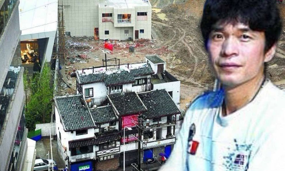 Chủ căn nhà 80m² từ chối hơn 1,5 tỷ đồng tiền đền bù, không chịu di dời suốt 12 năm: “Chưa được đền bù thỏa đáng thì tôi vẫn còn ở đây”