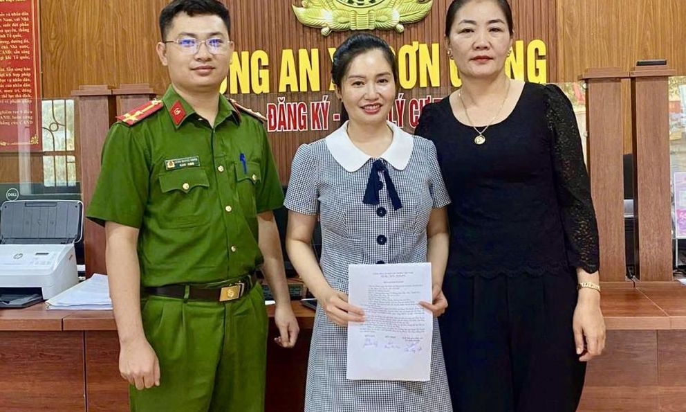 Bất ngờ nhận 400 triệu đồng trong tài khoản, 2 năm sau lại có 1,5 tỷ chuyển vào, người phụ nữ Hà Tĩnh đến trình báo công an