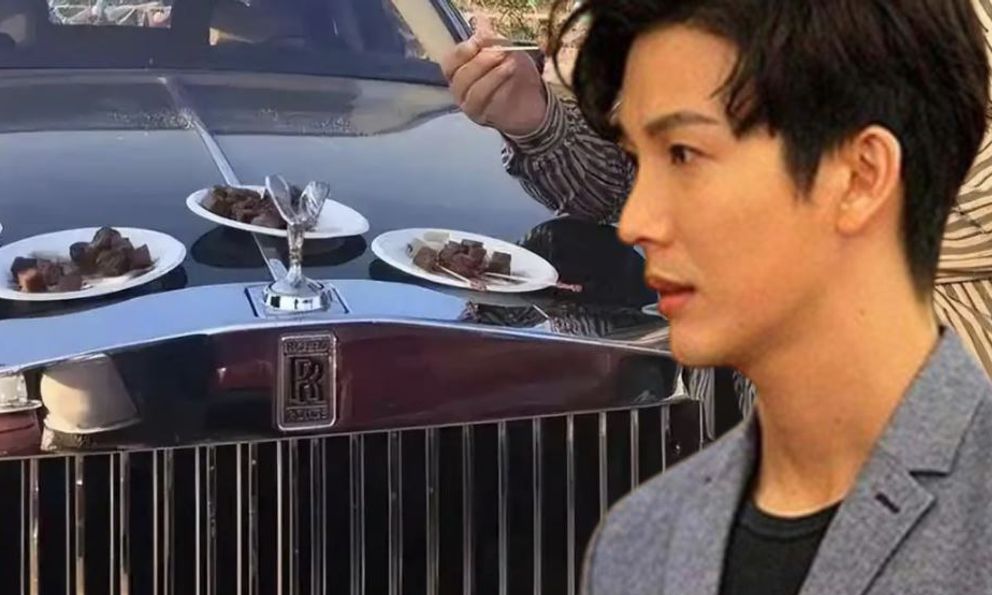 Lái xe sang tiền tỷ đi họp lớp, thanh toán hóa đơn bao mọi người, về nhà tôi nhận được 1 tin nhắn mà cả đời không quên