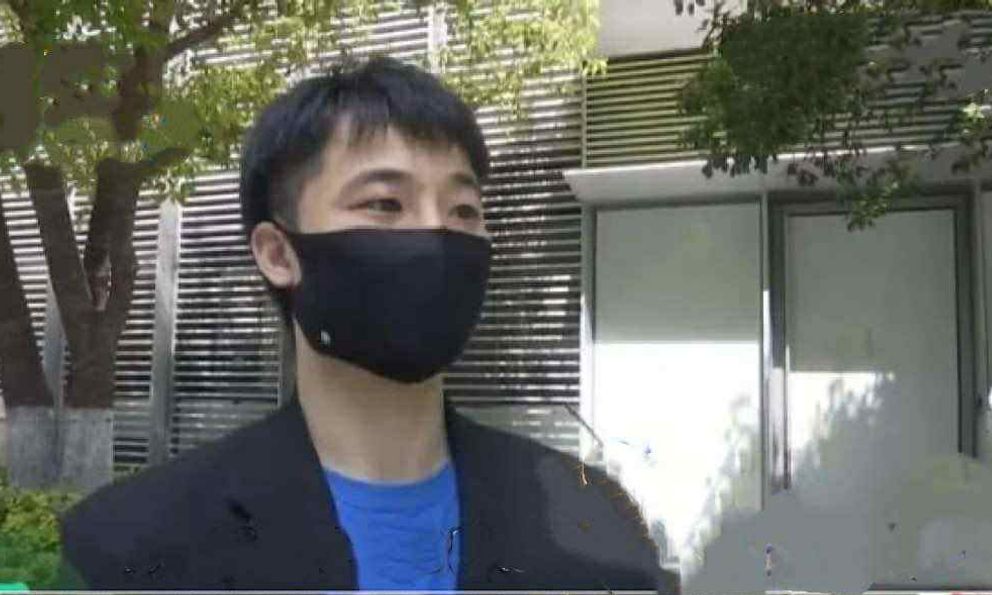 Người đàn ông mua nhà 944 triệu đồng, ở được 1 tháng phát hiện chủ cũ “gian lận” liền khởi kiện, toà án tuyên bố: “Không thể huỷ hợp đồng nhưng được giảm 20% tiền nhà”