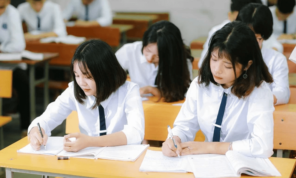 Tuyệt đối KHÔNG làm việc này trước khi diễn ra kỳ thi tốt nghiệp THPT nếu không muốn bị phạt tới 100 triệu đồng, phải chịu trách nhiệm hình sự