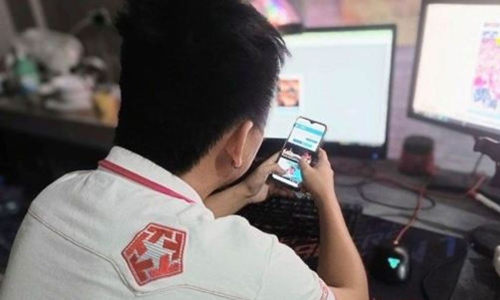 Cậu bé 13 tuổi nạp hơn 267 triệu đồng bái game thủ làm thầy, gia đình đòi hoàn tiền nhưng bị từ chối hoàn đủ 100% vì 