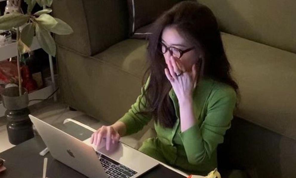 Trên Facebook của người EQ thấp chắc chắn có 5 thứ này