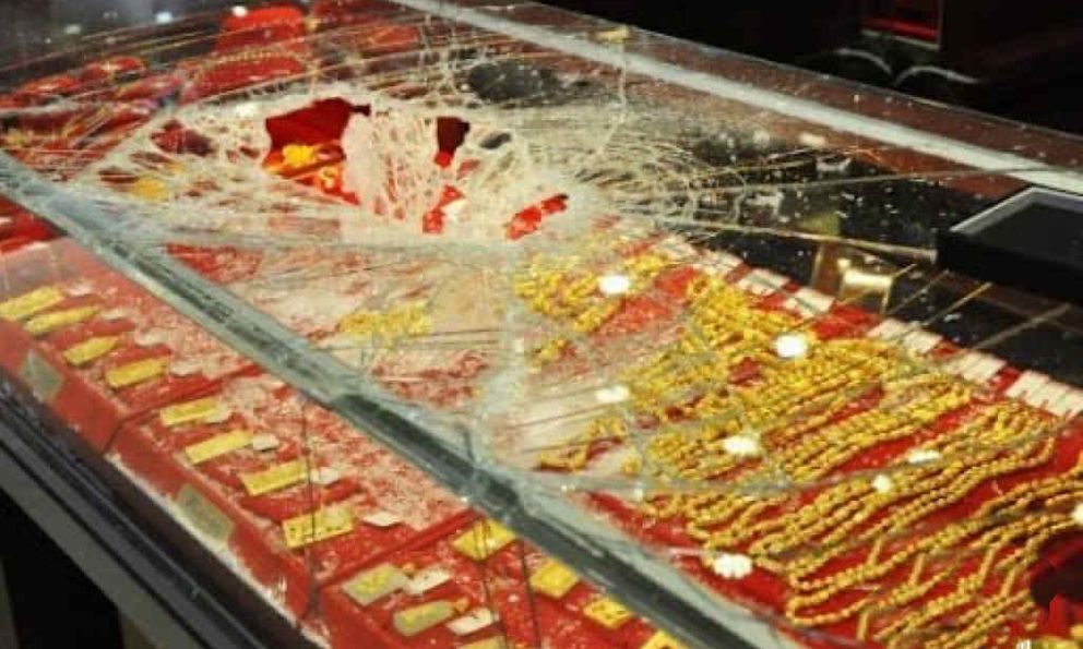 Chủ tiệm vàng ở Trung Quốc báo bị trộm sạch số vàng trị giá hơn 22,6 tỷ đồng, công an huyện huy động 100 cảnh sát tinh nhuệ phá án thần tốc: Nghi phạm bị bắt giữ trong 24 giờ