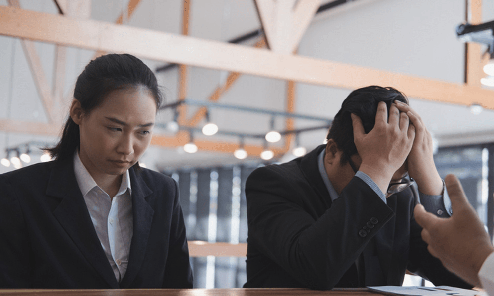 Sếp hỏi đồng nghiệp bên cạnh đi đâu, người thường đáp “ra ngoài”, người EQ cao ứng xử khéo, tranh thủ ghi điểm trong mắt lãnh đạo 