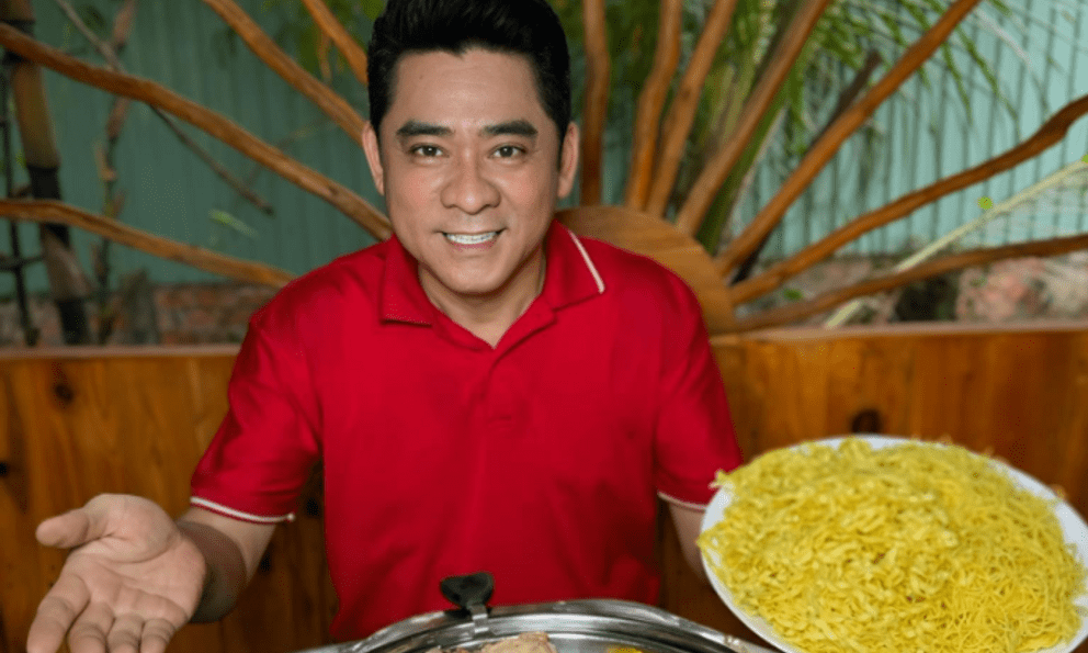 Tài tử 57 tuổi Huỳnh Anh Tuấn bị đột quỵ khi đang đi quay, tạm thời không xuất hiện trên MXH