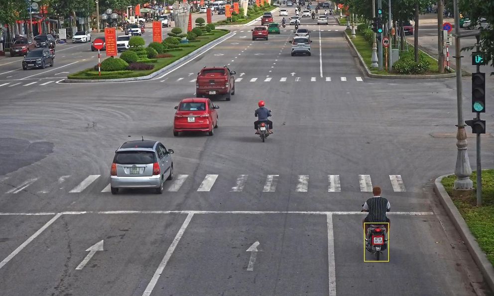 Loạt xe máy không đội mũ bảo hiểm, vượt đèn đỏ có biển số sau nhanh chóng nộp phạt nguội theo Nghị định 168