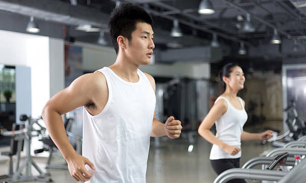 Tìm ra bộ môn kéo dài tuổi thọ hiệu quả nhất với nam giới: Không phải chạy bộ hay cầu lông