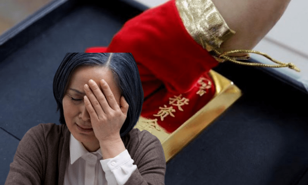 Người phụ nữ mua thỏi vàng 100g rồi ký gửi tại quầy, 11 năm sau quay lại thì chủ tiệm từ chối: 