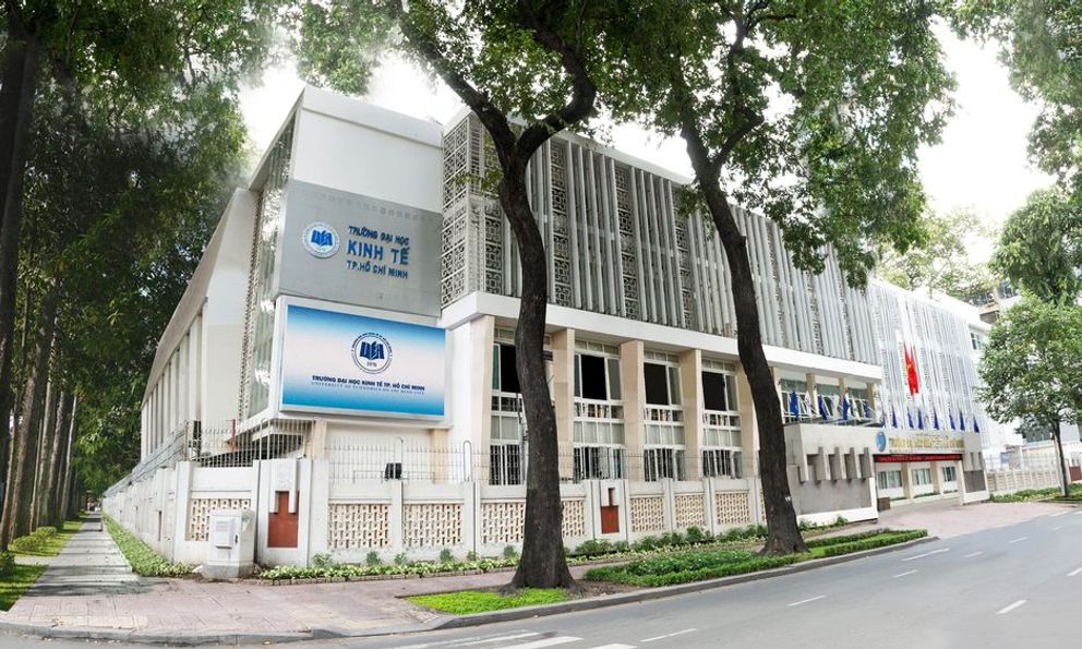 Ngôi trường liên tục lọt Top đại học hàng đầu thế giới: Có Phó giáo sư 47 tuổi điều hành, vừa công bố gói hỗ trợ lên tới 7 tỉ đồng