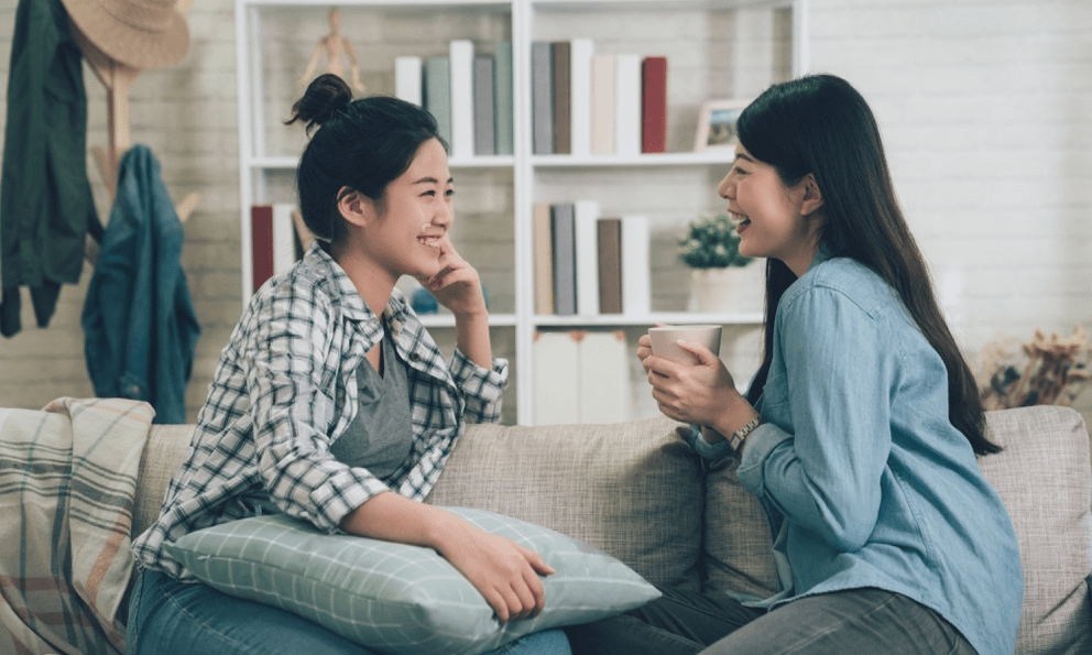 4 việc người EQ thấp thường làm ngay khi đến chơi nhà người khác