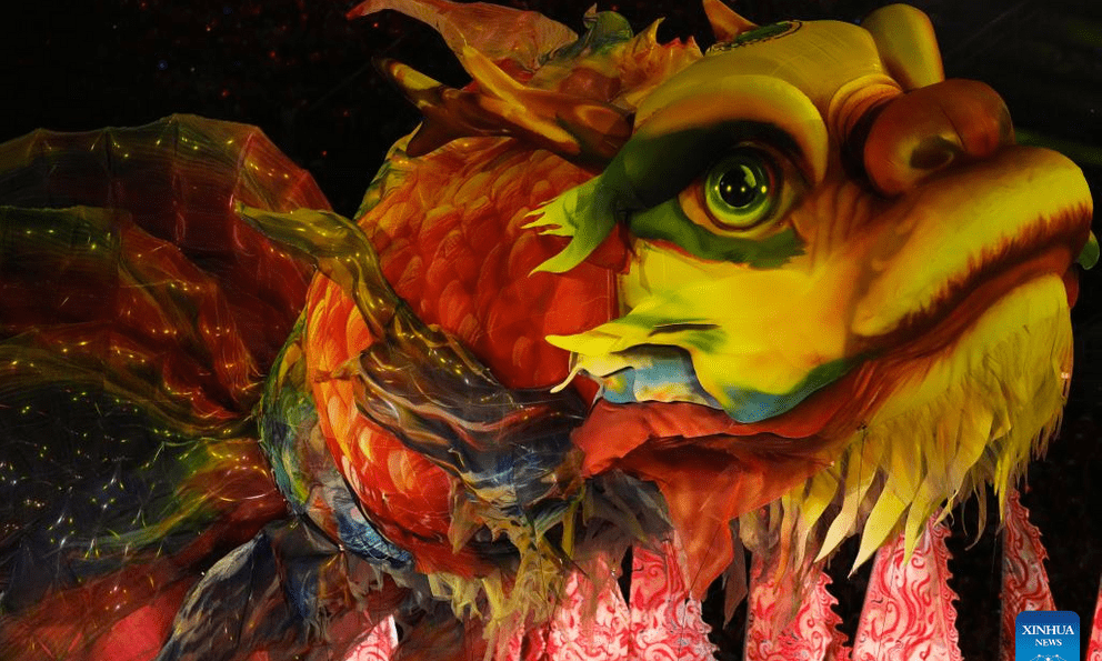 Nổi da gà với cá thần thoại ở Trung Quốc