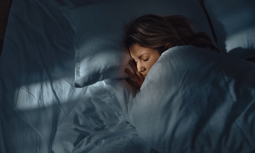 1 thói quen khi đi ngủ của người Nhật giúp kéo dài tuổi thọ, mang lại nhiều lợi ích không tưởng: Nếu bạn thường làm thì xin chúc mừng