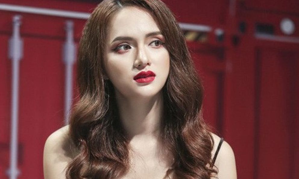 Động thái mới của Hương Giang