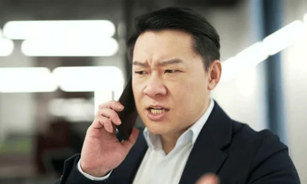 Đừng chủ quan: 3 dấu hiệu cho thấy một người đang âm thầm nghèo đi, sự nghiệp xuống dốc nhưng ít ai kịp thời nhận ra