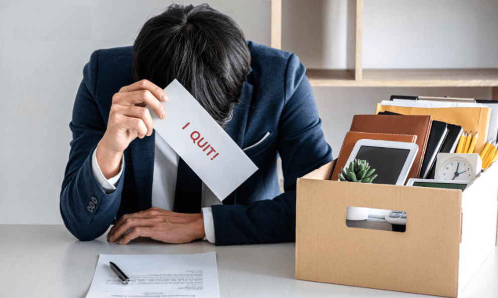 Đi công tác, nam nhân viên rút thăm trúng thưởng 11 triệu đồng, đồng nghiệp ép phải chia phần: 