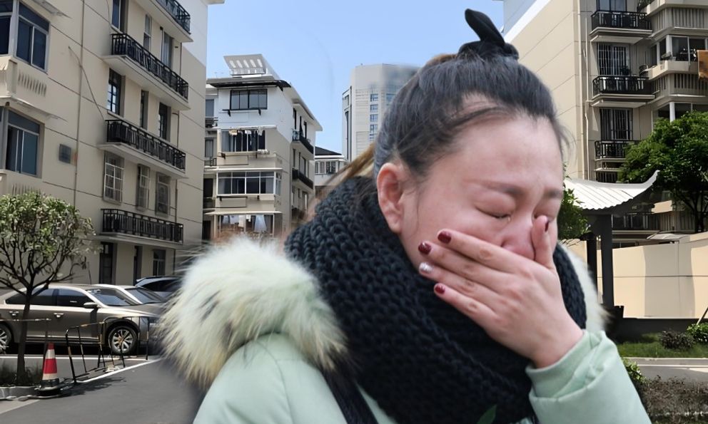 Người phụ nữ vừa bán nhà được 27 tỷ đồng thì bị môi giới khởi kiện, tòa phán quyết: “Chủ nhà phải bồi thường 500 triệu đồng”