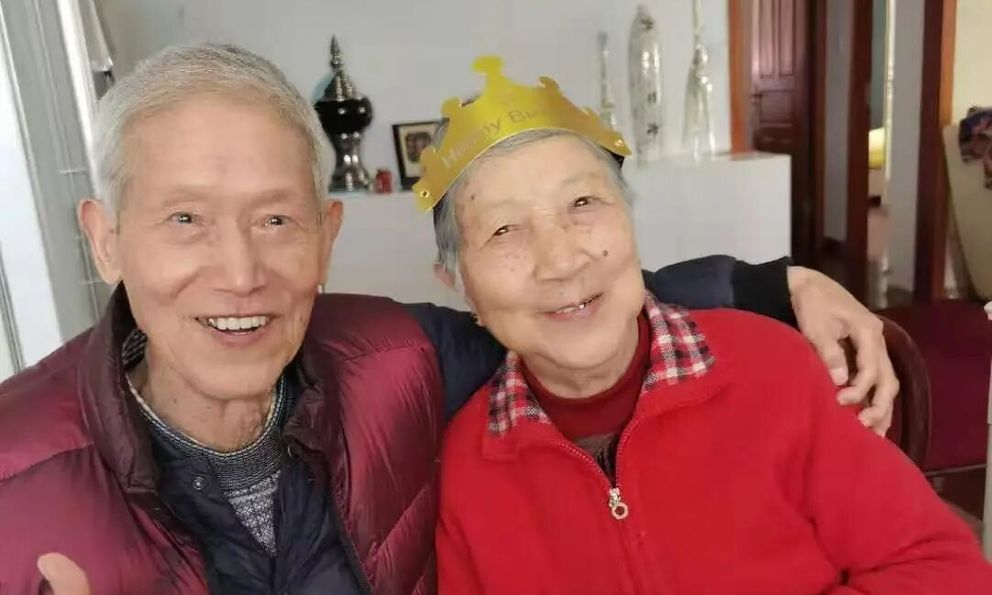 Tôi 101 tuổi, sống cùng người vợ 97 tuổi và nhận ra, đây là “bí mật” để trở thành người hạnh phúc nhất làng