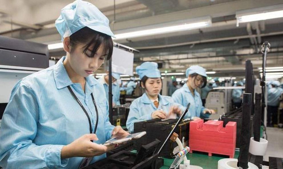 2 năm đi làm xa gửi về 1,1 tỷ đồng nhưng bố mẹ khẳng định “không nhận được”, tôi đến ngân hàng xin kiểm tra camera thì phát hiện sự thật cả đời không thể quên