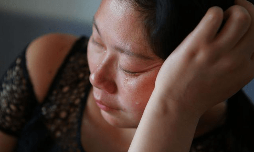 Mang sổ tiết kiệm đến ngân hàng rút 40 triệu đồng, người phụ nữ nhận thông báo tài khoản còn 0 đồng, tòa án tuyên bố: Ngân hàng không cần bồi thường