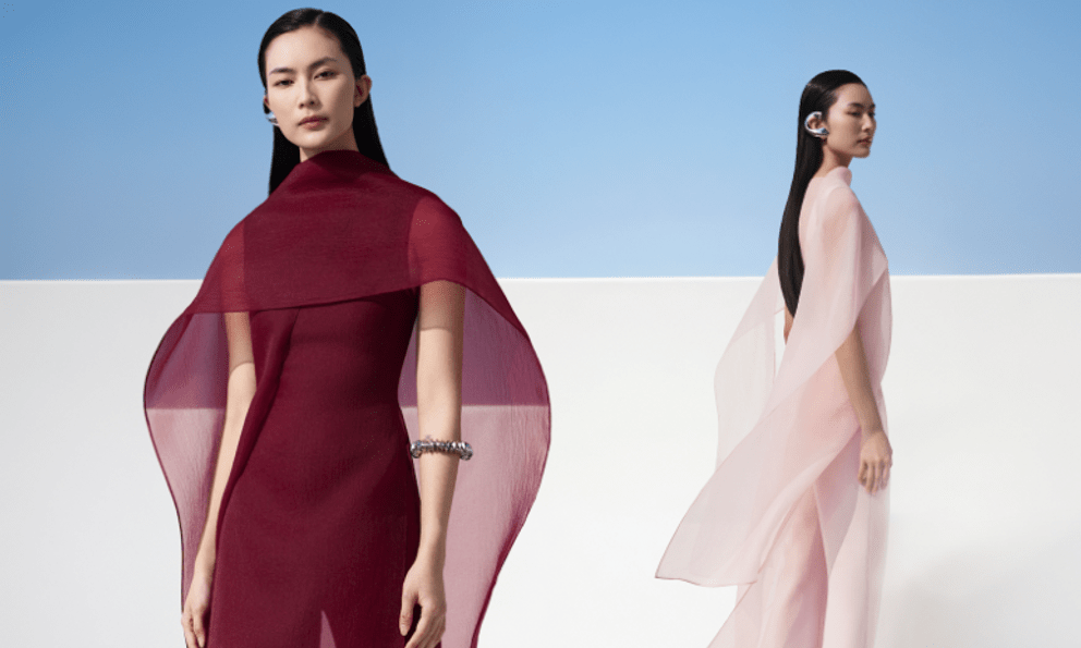 “Nàng thơ Á Đông” Helly Tống gây bất ngờ với hình ảnh khác lạ