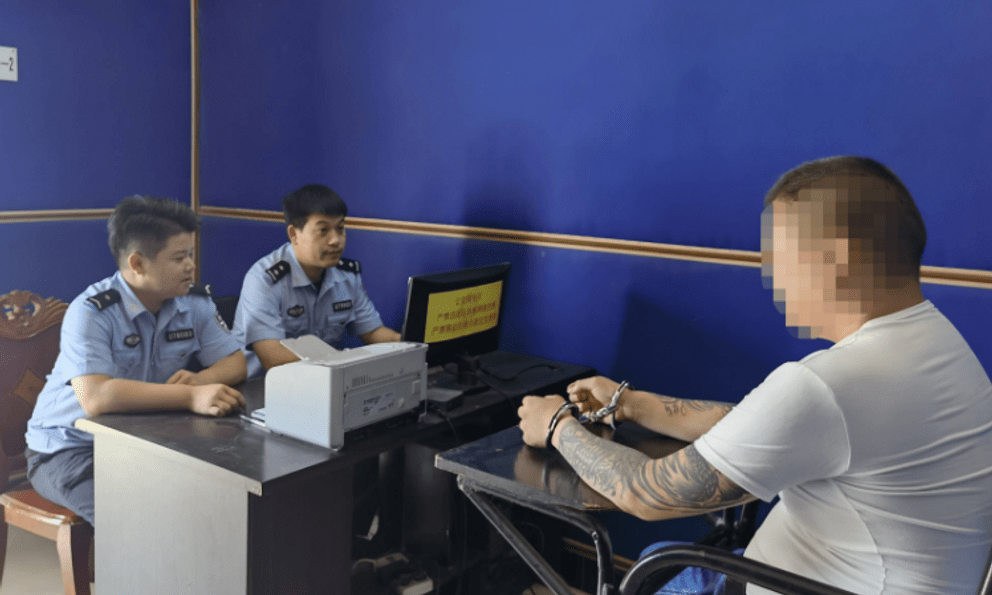 Phát hiện người đàn ông có hơn 261 tỷ đồng “tiền mặt” nhưng không dám tiêu, phải bán nhà, bán xe để trang trải cuộc sống