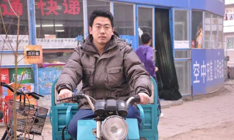 Phát hiện một tiến sĩ đi làm shipper, thu nhập hơn 748 triệu đồng/năm: “Họ nói tôi đang tranh việc của người có trình độ thấp hơn”