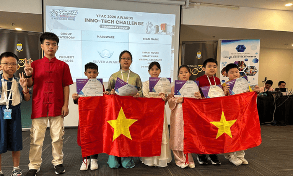 Học sinh tiểu học tại Hà Nội gây ngỡ ngàng khi giành giải cao ở cuộc thi công nghệ Châu Á