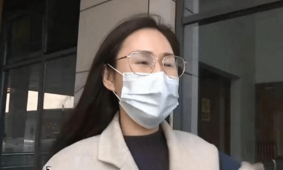 Tài khoản tiết kiệm bị rút 283 lần chỉ trong 90 phút, người phụ nữ đòi bồi thường hơn 1 tỷ đồng nhưng bị ngân hàng từ chối: “Chị không có đủ bằng chứng”