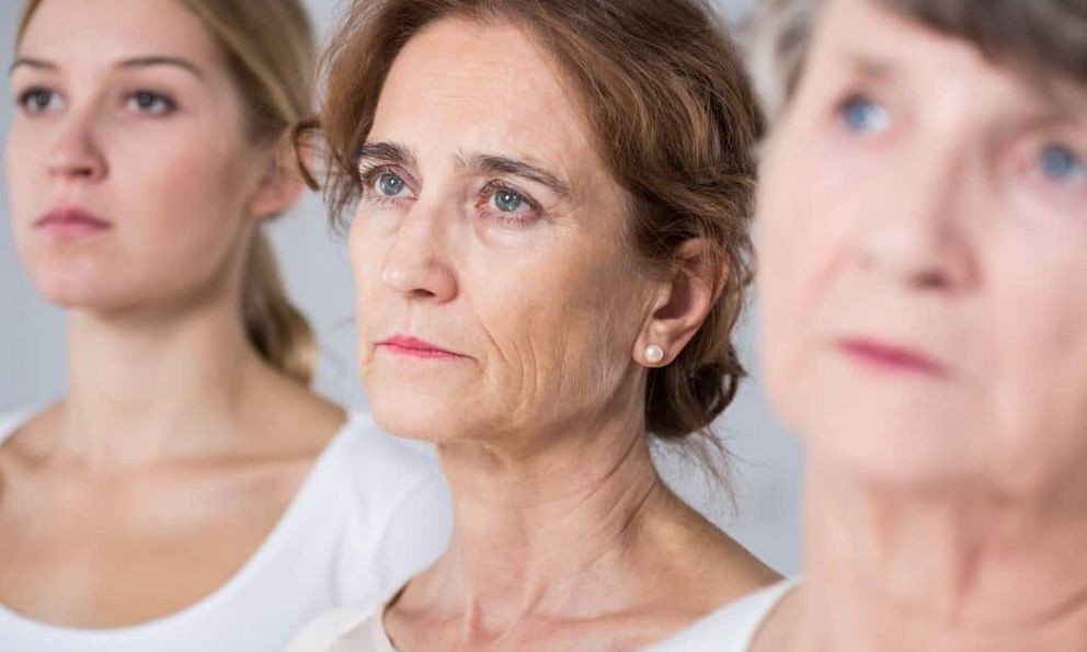 Cảnh báo: 2 mốc tuổi khiến phụ nữ lão hoá nhanh như “tụt dốc”, đừng bỏ qua 6 cách phòng ngừa này
