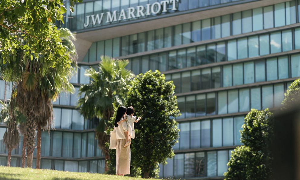 Điểm đến ở Hà Nội được tạp chí hàng đầu châu Á vinh danh là “khách sạn thành phố tốt nhất Việt Nam” tung trải nghiệm nghỉ dưỡng chuẩn ‘resort’ giữa lòng thủ đô