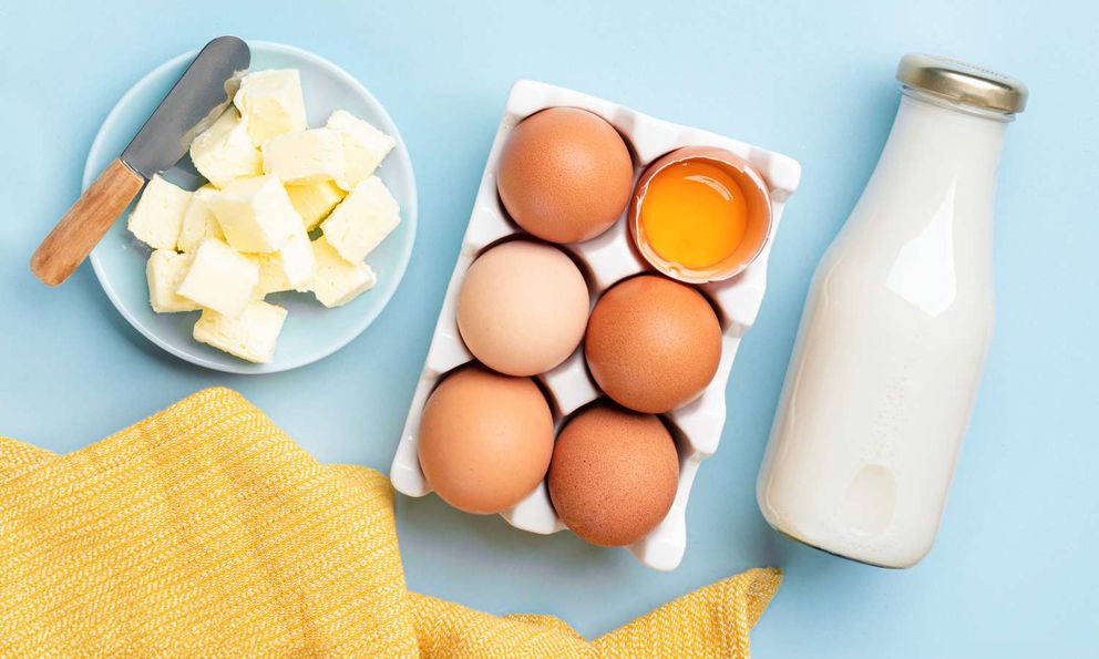 Chỉ ăn sáng với trứng và sữa suốt 1 năm, người phụ nữ 61 tuổi đi khám trong lo lắng: Bác sĩ nói gì?