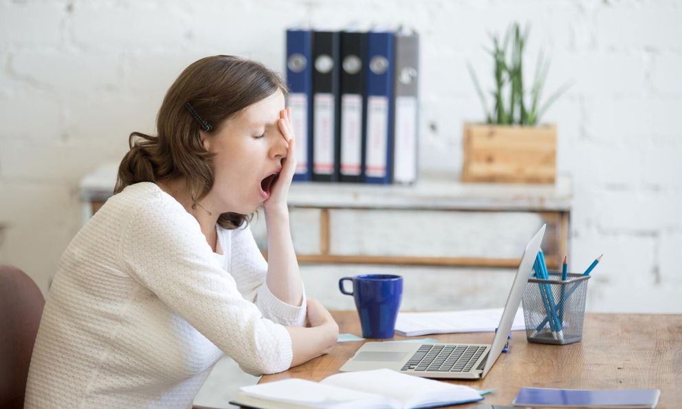 Thường xuyên buồn ngủ vào buổi sáng: Nghiên cứu của Harvard cảnh báo nguy cơ tử vong tăng 1,3 lần