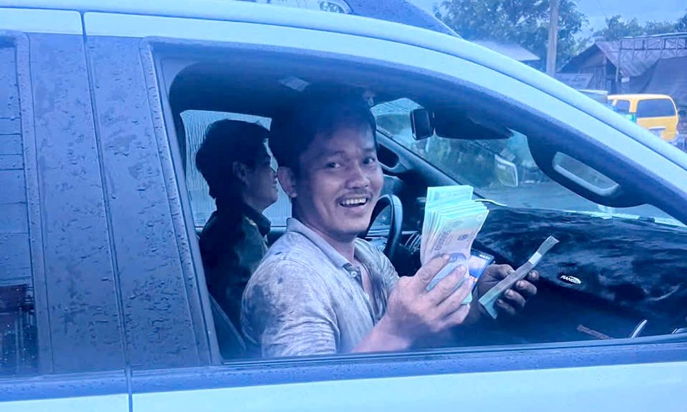 Người phụ nữ SN 1996 đánh rơi 200 triệu đồng trên đường đến Sacombank để đáo hạn khoản vay