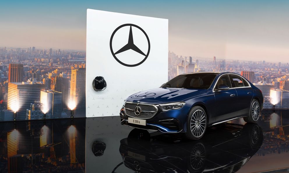 Mercedes-Benz E 350 e ra mắt Việt Nam: Giá 3,399 tỷ đồng, chạy điện 116 km, tiêu thụ xăng ngang xe máy